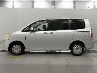 Цена авто Toyota Noah с аукционов Японии, номер кузова ZRR70G, пробег 103 000, оценка 8