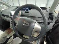 Цена авто Toyota Noah с аукционов Японии, номер кузова ZRR70G, пробег 103 000, оценка 8