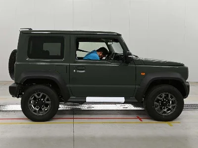 SUZUKI JIMNY SIERRA