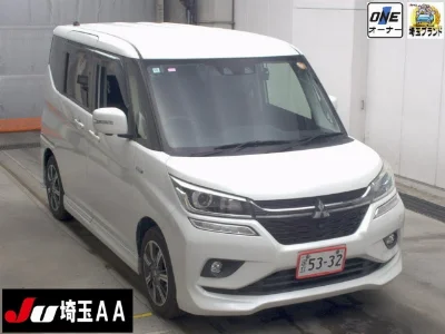 MITSUBISHI DELICA D2