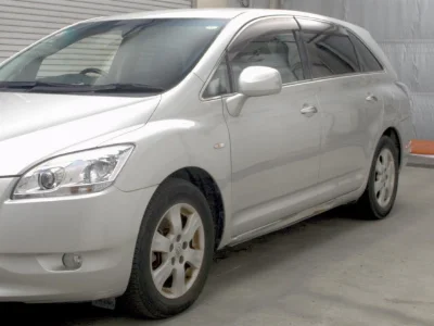 TOYOTA MARK X ZIO