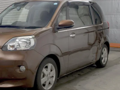 TOYOTA PORTE