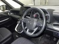 Цена авто Toyota Noah с аукционов Японии, номер кузова MZRA90W, пробег 18 000, оценка 4
