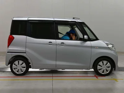 MITSUBISHI EK SPACE