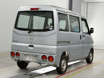NISSAN CLIPPER VAN