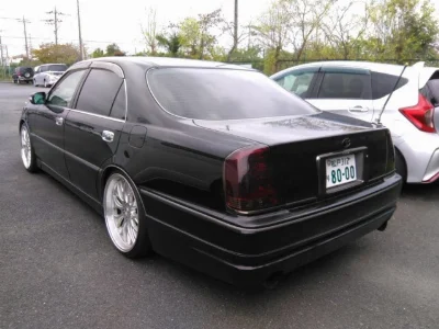TOYOTA CROWN MAJESTA