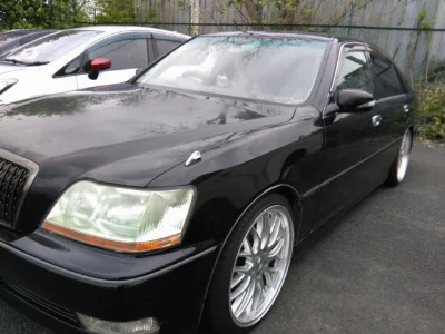 TOYOTA CROWN MAJESTA
