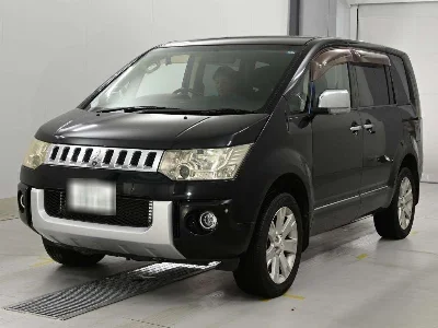 MITSUBISHI DELICA D5