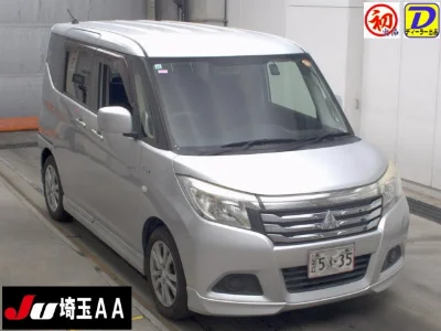 MITSUBISHI DELICA D2