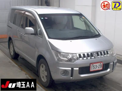 MITSUBISHI DELICA D5