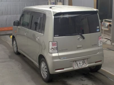 DAIHATSU MOVE CONTE