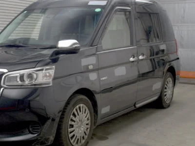 TOYOTA JPN TAXI