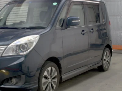 MITSUBISHI DELICA D2