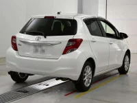 Цена авто Toyota Vitz с аукционов Японии, номер кузова KSP130, пробег 72 000, оценка 4