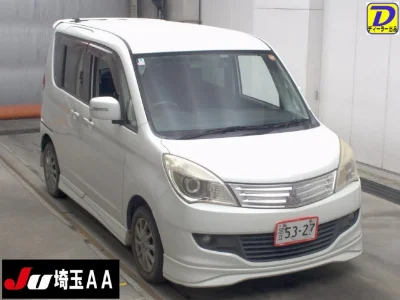 MITSUBISHI DELICA D2