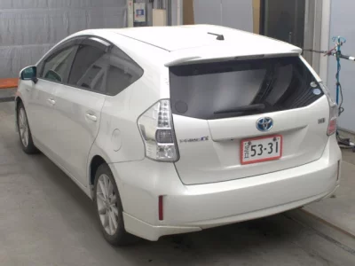 TOYOTA PRIUS ALPHA