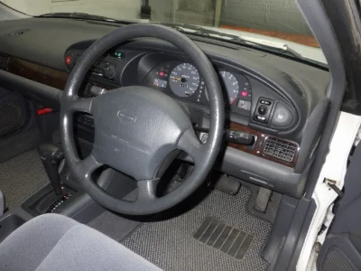 NISSAN BLUEBIRD
