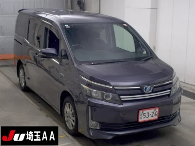 TOYOTA VOXY