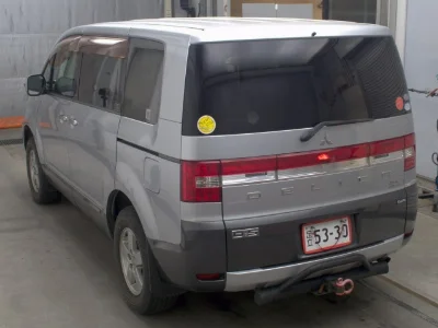 MITSUBISHI DELICA D5