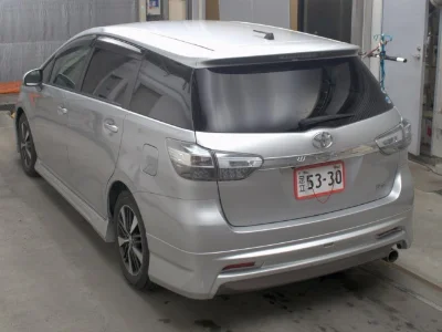 TOYOTA WISH
