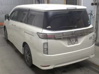 Цена авто Nissan Elgrand с аукционов Японии, номер кузова TE52, пробег 148 000, оценка 2