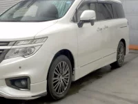 Цена авто Nissan Elgrand с аукционов Японии, номер кузова TE52, пробег 148 000, оценка 2