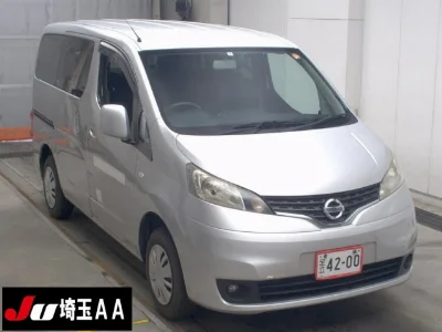 NISSAN NV200