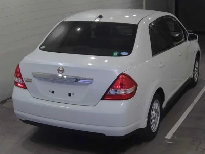 NISSAN TIIDA LATIO