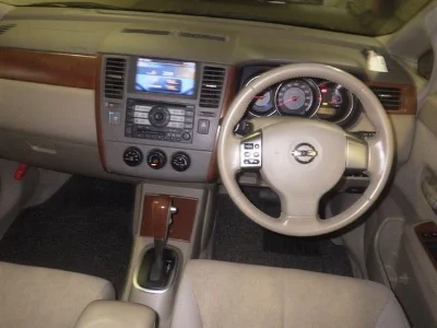 NISSAN TIIDA LATIO