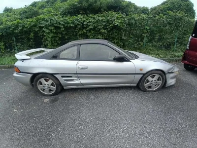 TOYOTA MR2