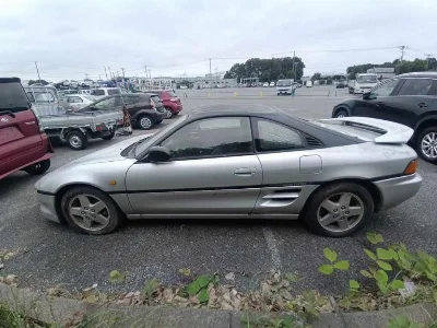 TOYOTA MR2