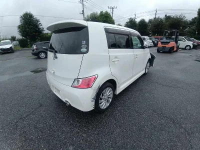TOYOTA BB