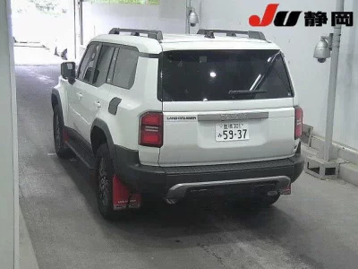 TOYOTA LAND CRUISER