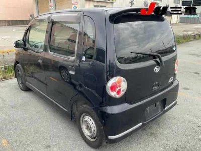 DAIHATSU MOVE LATTE