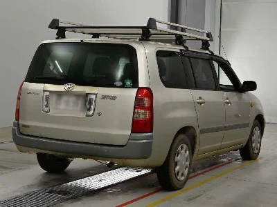 TOYOTA SUCCEED