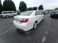 Цена авто Toyota Camry с аукционов Японии, номер кузова AVV50, пробег 73 000, оценка 20