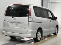 Цена авто Nissan Serena с аукционов Японии, номер кузова FNC26, пробег 133 000, оценка 2