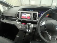 Цена авто Honda Stepwgn с аукционов Японии, номер кузова RK5, пробег 123 000, оценка 8