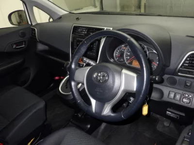 TOYOTA RACTIS