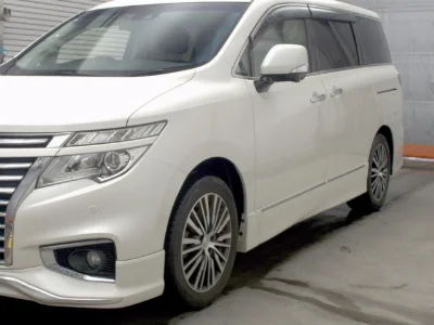 NISSAN ELGRAND