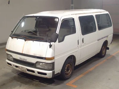 ISUZU FARGO VAN 1