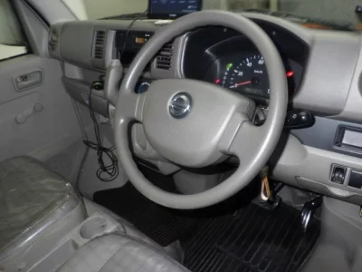 NISSAN CLIPPER VAN