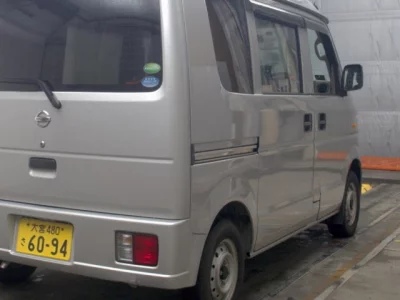 NISSAN CLIPPER VAN