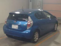 Цена авто Toyota Aqua с аукционов Японии, номер кузова NHP10, пробег 72 000, оценка 2