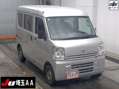 NISSAN CLIPPER VAN