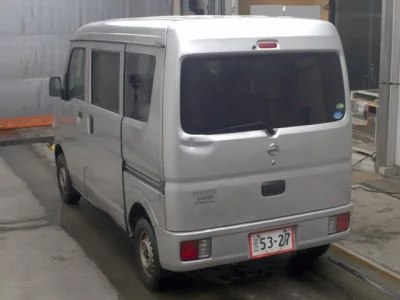 NISSAN CLIPPER VAN