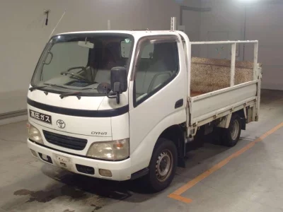 TOYOTA DYNA