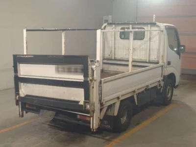 TOYOTA DYNA