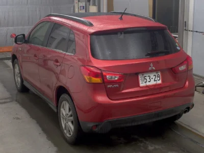 MITSUBISHI RVR