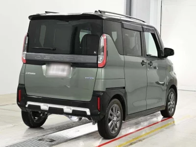 Mitsubishi Delica Mini